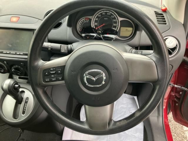 MAZDA DEMIO 2013 Image 31