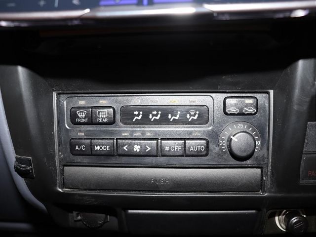 TOYOTA LANDCRUISER PRADO 2000 Image 31