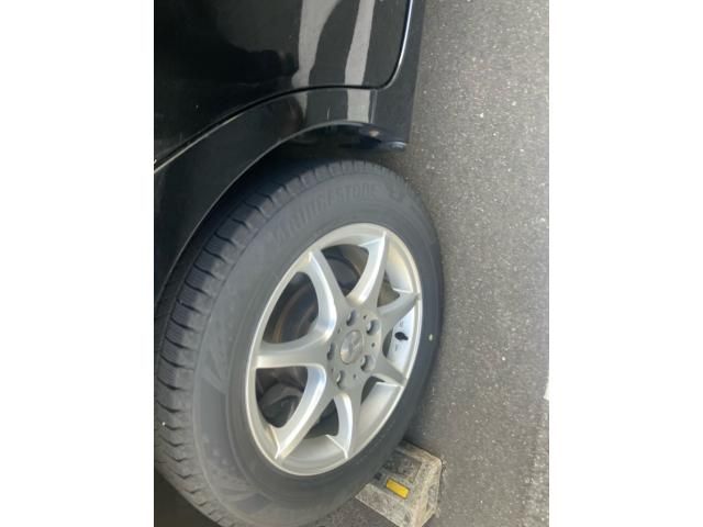 TOYOTA PRIUS ALPHA 2011 Image 31