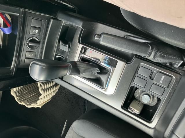 TOYOTA LANDCRUISER PRADO 2016 Image 31