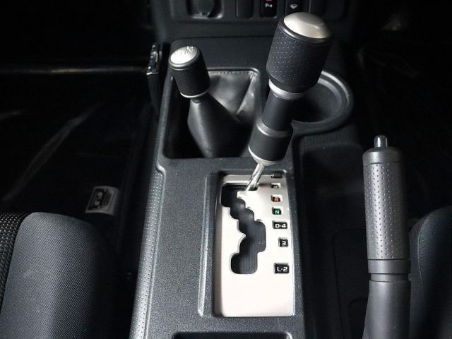 TOYOTA FJ CRUISER 4WD 2013 Image 31