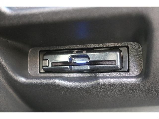 TOYOTA HIACE VAN 4WD 2022 Image 31