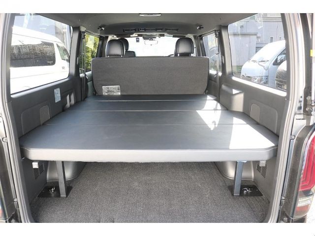 TOYOTA HIACE VAN 4WD 2022 Image 31