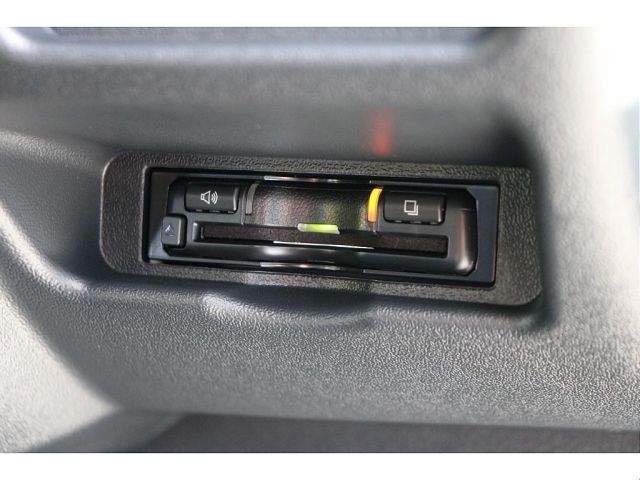 TOYOTA HIACE VAN 4WD 2026 Image 31