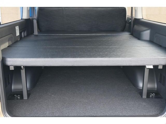 TOYOTA HIACE VAN 4WD 2026 Image 31