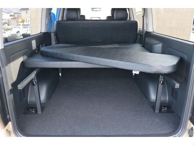 TOYOTA HIACE VAN 4WD 2026 Image 31