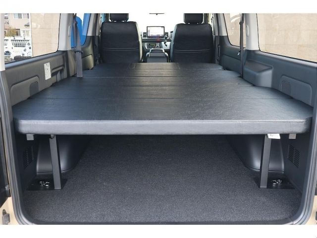 TOYOTA HIACE VAN 4WD 2026 Image 31