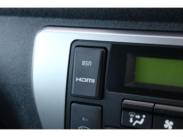 TOYOTA HIACE VAN 4WD 2026 Image 31