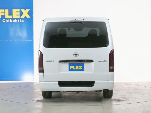 TOYOTA HIACE VAN 2WD 2022 Image 31