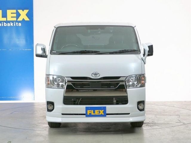 TOYOTA HIACE VAN 2WD 2022 Image 31