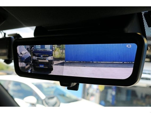 TOYOTA HIACE VAN 2WD 2022 Image 31