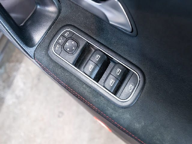 MERCEDES BENZ CLA SH 2020 Image 31