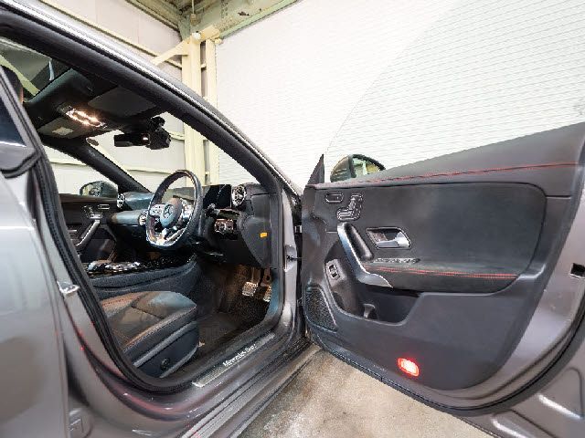 MERCEDES BENZ CLA SH 2020 Image 31