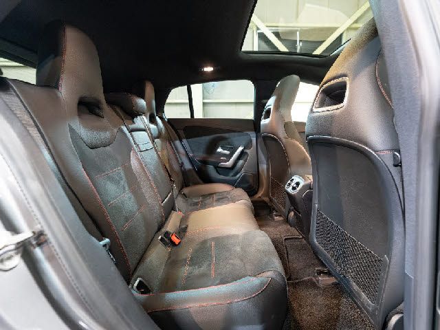 MERCEDES BENZ CLA SH 2020 Image 31