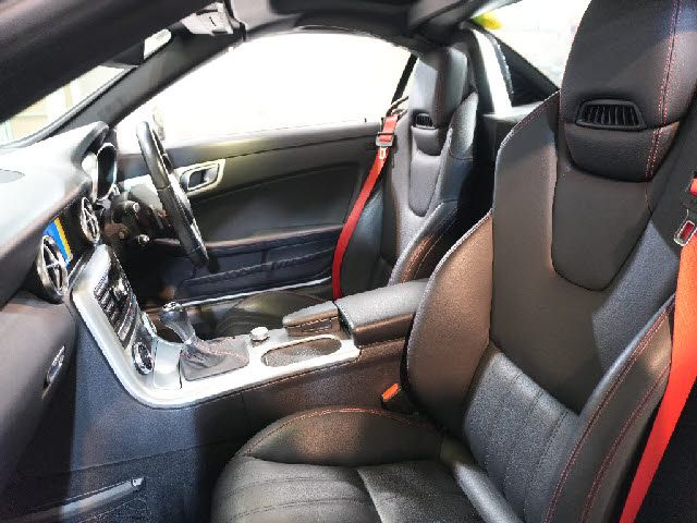 MERCEDES BENZ SLK CL 2013 Image 31