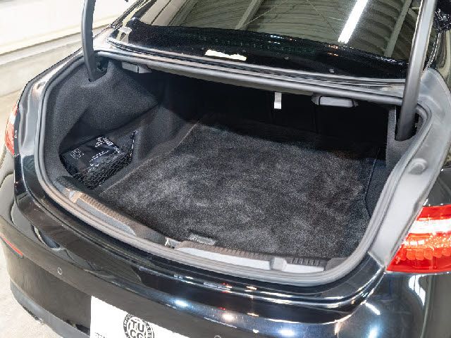 MERCEDES BENZ E CLAS 2018 Image 31