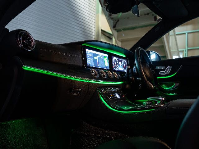 MERCEDES BENZ E CLAS 2018 Image 31