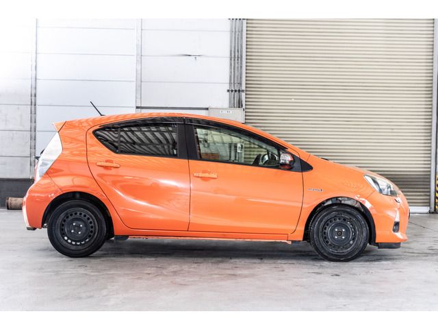 TOYOTA AQUA 2012 Image 31