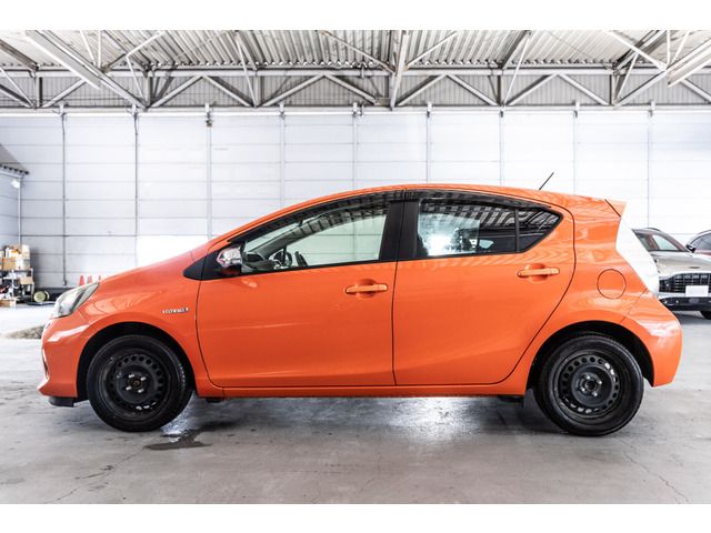 TOYOTA AQUA 2012 Image 31