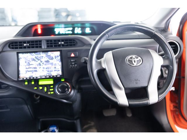 TOYOTA AQUA 2012 Image 31