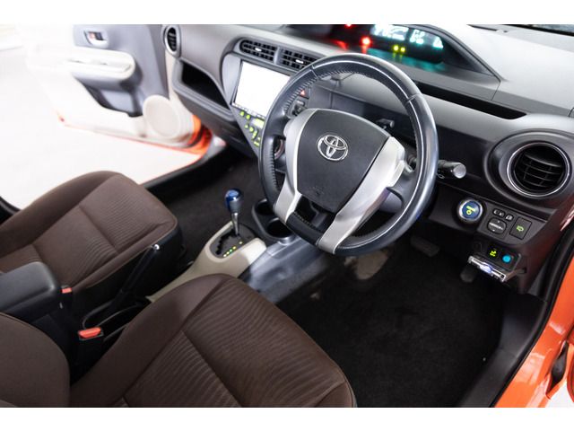 TOYOTA AQUA 2012 Image 31