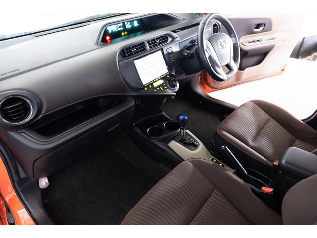 TOYOTA AQUA 2012 Image 31