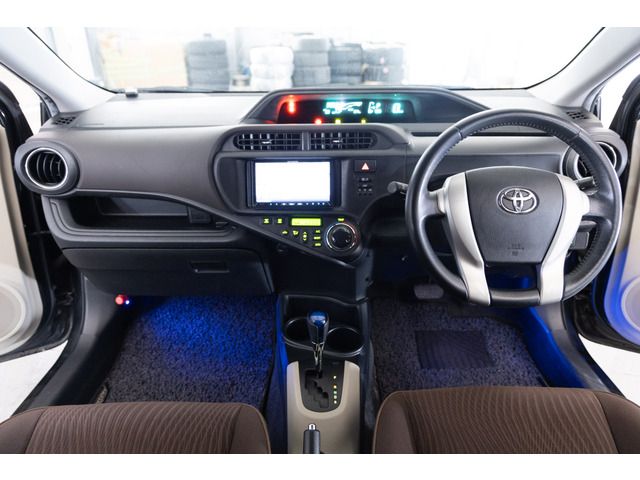 TOYOTA AQUA 2013 Image 31