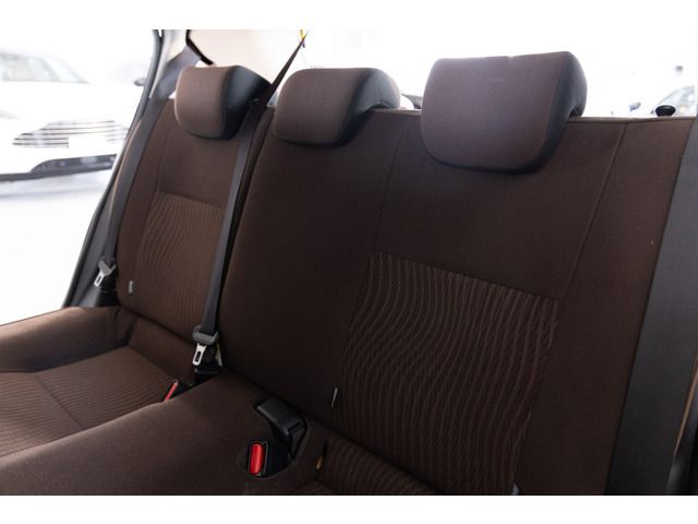 TOYOTA AQUA 2013 Image 31