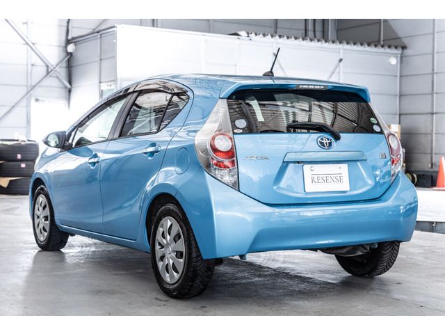 TOYOTA AQUA 2014 Image 31