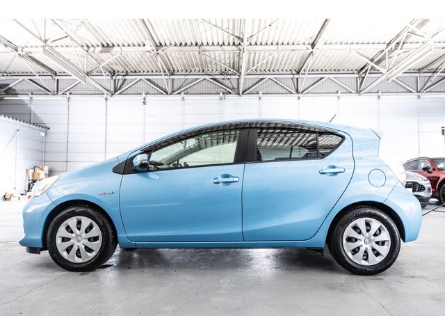 TOYOTA AQUA 2014 Image 31