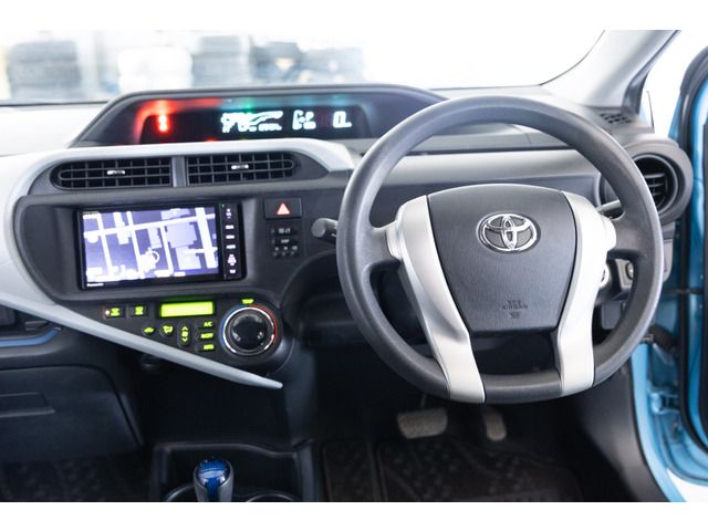 TOYOTA AQUA 2014 Image 31