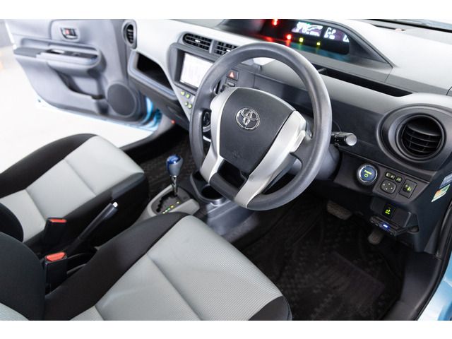 TOYOTA AQUA 2014 Image 31