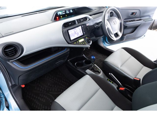 TOYOTA AQUA 2014 Image 31
