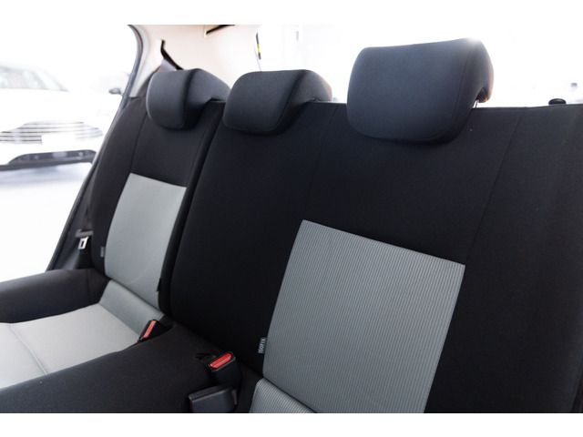 TOYOTA AQUA 2014 Image 31