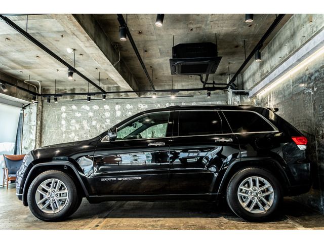 JEEP GRAND CHEROKEE 2017 Image 31