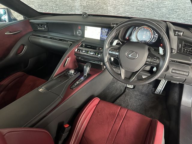 TOYOTA LEXUS LC500 2019 Image 31