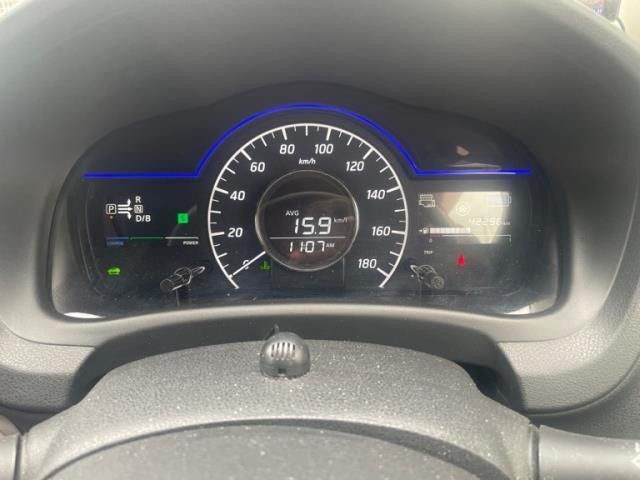 NISSAN NOTE 2017 Image 31