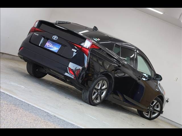 TOYOTA PRIUS 2019 Image 31