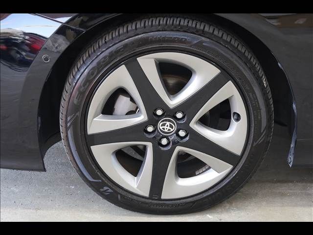 TOYOTA PRIUS 2019 Image 31