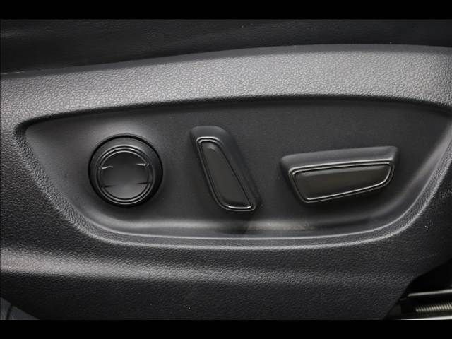 TOYOTA PRIUS 2019 Image 31