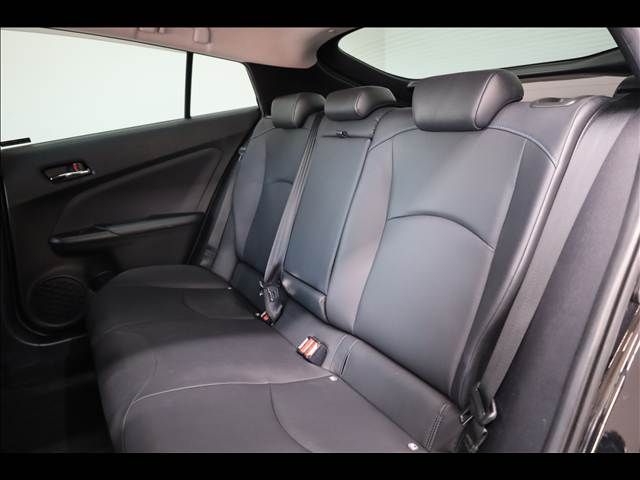 TOYOTA PRIUS 2019 Image 31