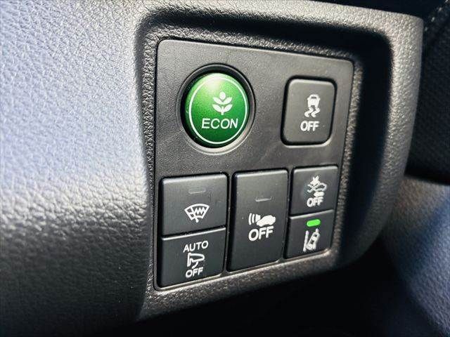 HONDA VEZEL HYBRID 2016 Image 31