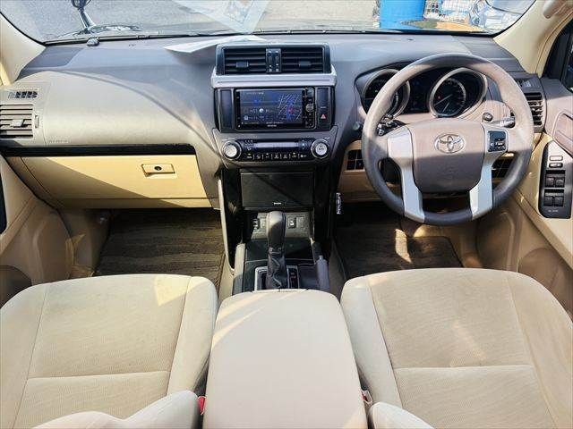 TOYOTA LANDCRUISER PRADO 2015 Image 31