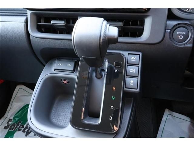 TOYOTA SIENTA HYBRID 2024 Image 31