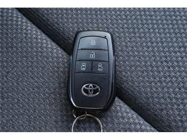 TOYOTA SIENTA HYBRID 2024 Image 31