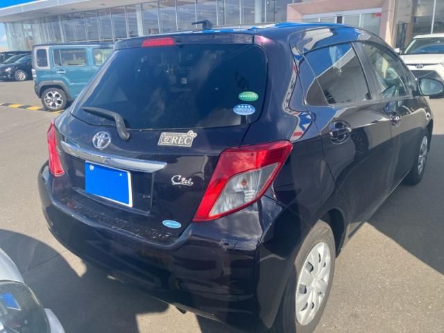 TOYOTA VITZ 2013 Image 31