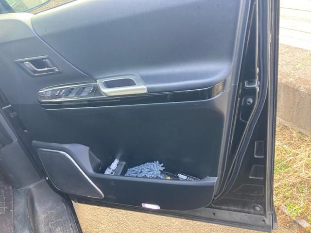 TOYOTA VELLFIRE 2013 Image 31