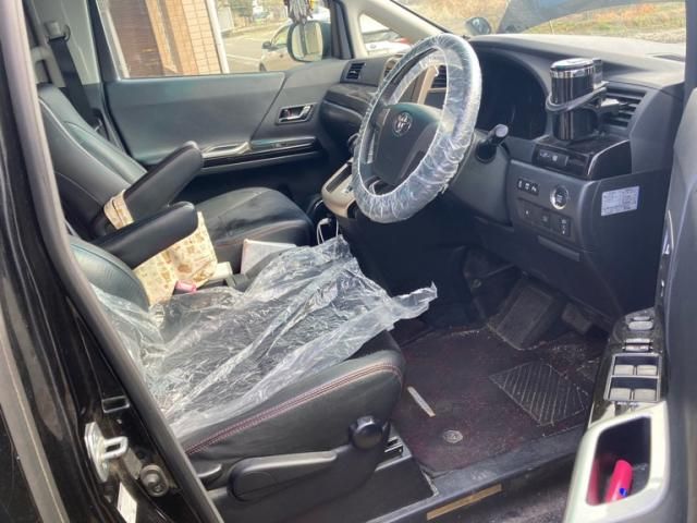 TOYOTA VELLFIRE 2013 Image 31