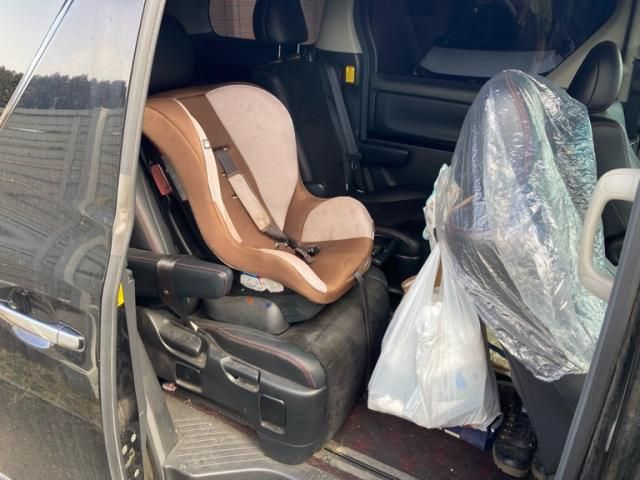 TOYOTA VELLFIRE 2013 Image 31