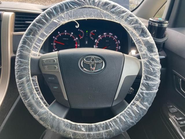 TOYOTA VELLFIRE 2013 Image 31